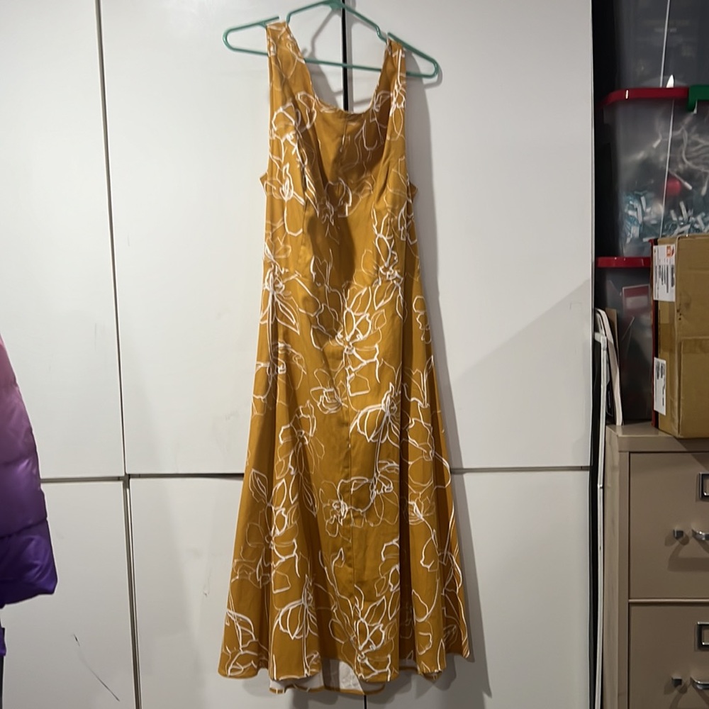 Size: 18 - Picture 2 of 3